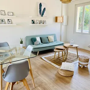 https://le-patio-de-sasha.aixenprovencehotels.org